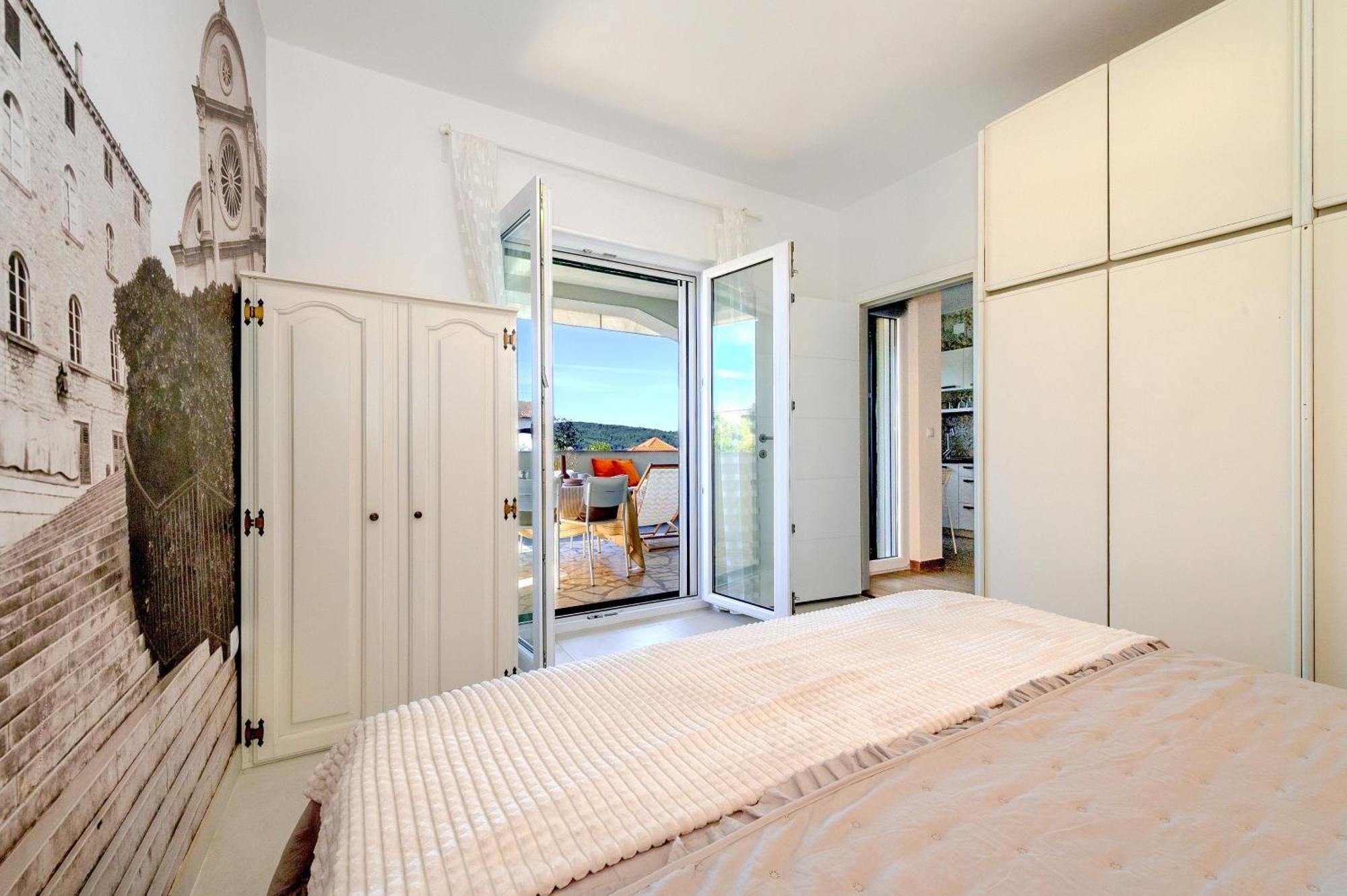 Ojra New Apartment With Seaview Šibenik Exteriör bild