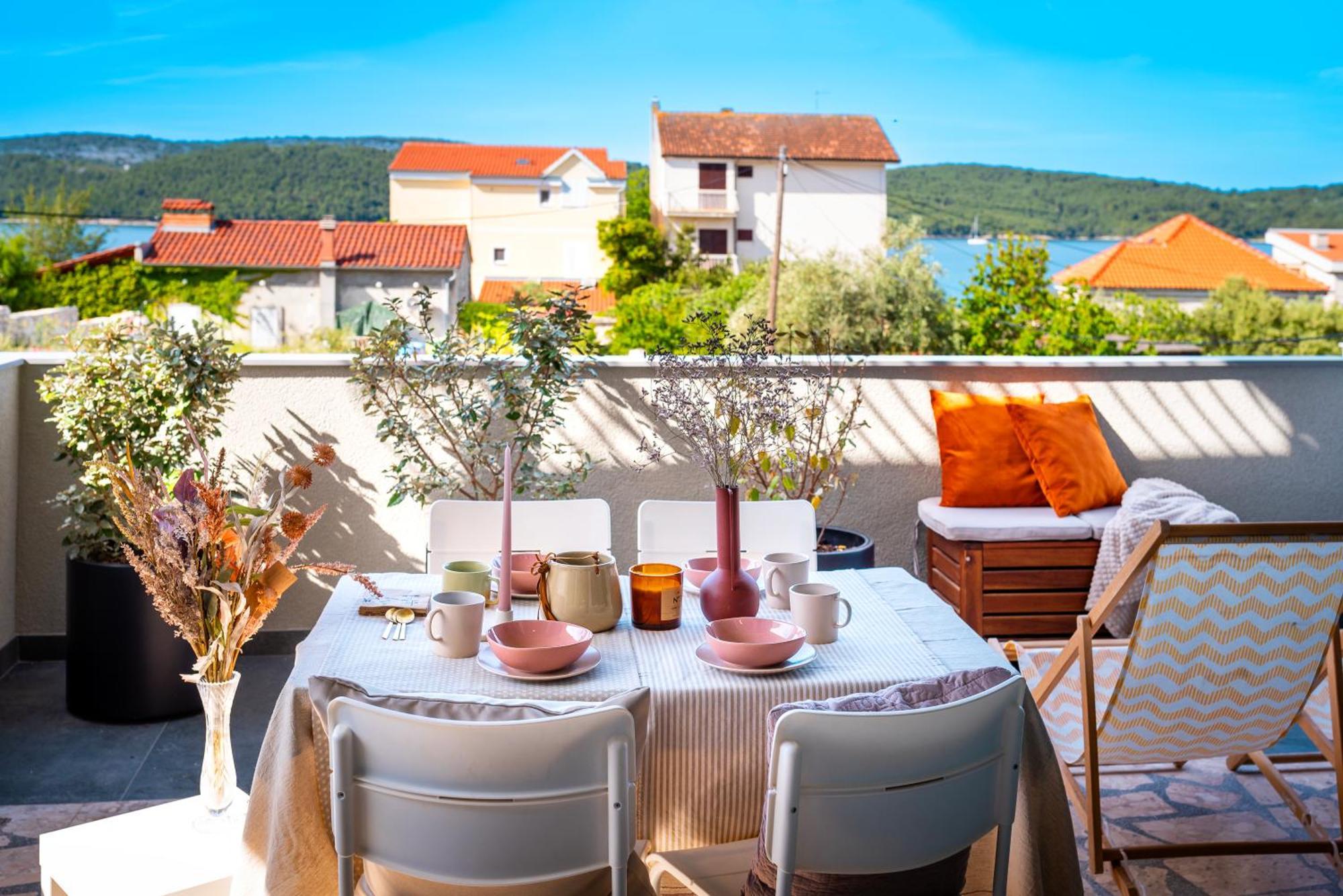Ojra New Apartment With Seaview Šibenik Exteriör bild